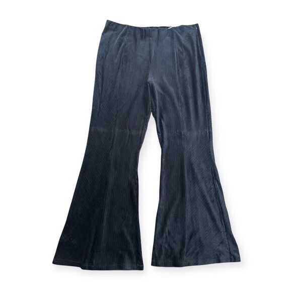 Forever 21 Flare Leg Pants Womens 3X High Black Textured Trousers - Picture 1 of 8